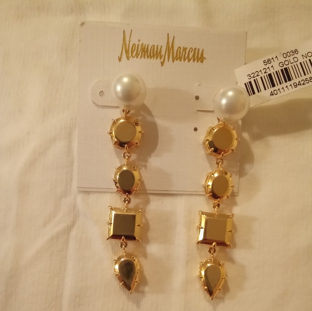 - Neiman Marcus Pearl & Gold "Diamond" Drop Earrings New w Tag